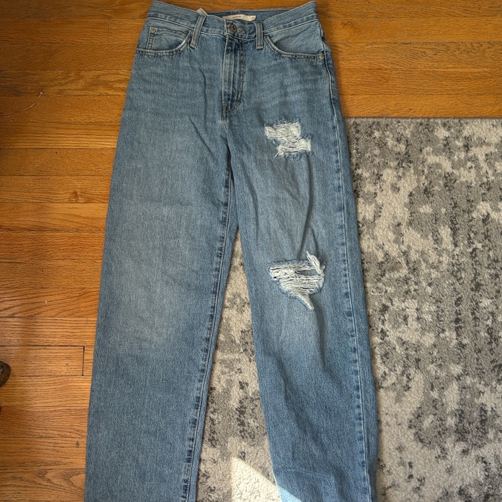 Levi’s ‘94 BaggyJeans